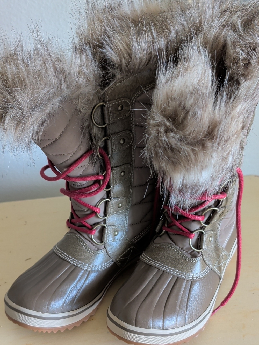 Sorel Taupe Winter Boots with Pink Laces and Faux Fur Cuff